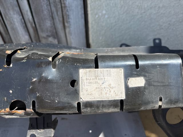 bontott VW PASSAT B7 Első Lökhárító Merevítő (Fém)