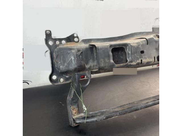 bontott VW PASSAT B7 Első Lökhárító Merevítő (Fém)