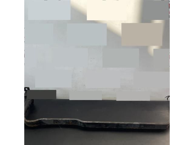 bontott VW PASSAT B7 Első Lökhárító Merevítő (Fém)