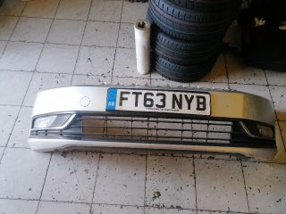 bontott VW PASSAT B7 Első Lökhárító (Részeivel)