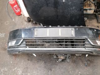 bontott VW PASSAT B7 Első Lökhárító (Részeivel)