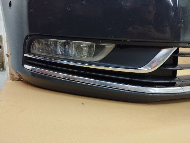 bontott VW PASSAT B7 Első Lökhárító (Részeivel)