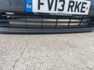 bontott VW PASSAT B7 Első Lökhárító (Részeivel)