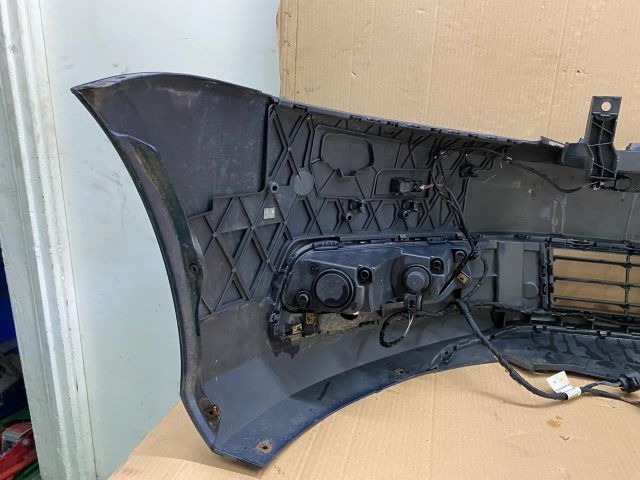 bontott VW PASSAT B7 Első Lökhárító (Részeivel)