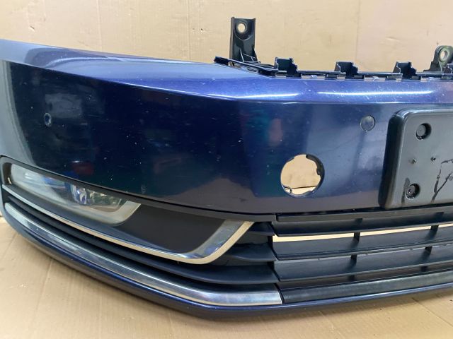 bontott VW PASSAT B7 Első Lökhárító (Részeivel)