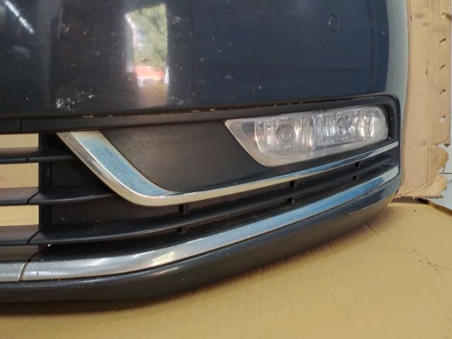 bontott VW PASSAT B7 Első Lökhárító (Részeivel)