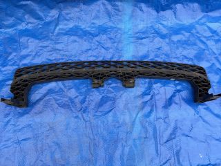 bontott VW PASSAT B7 Első Lökhárító Tartó Felső