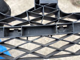 bontott VW PASSAT B7 Első Lökhárító Tartó Felső