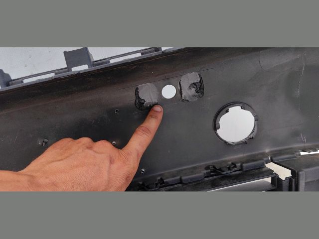 bontott VW PASSAT B7 Első Lökhárító (Üresen)