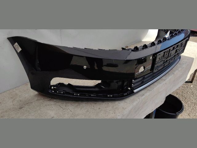 bontott VW PASSAT B7 Első Lökhárító (Üresen)
