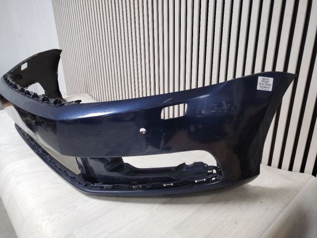 bontott VW PASSAT B7 Első Lökhárító (Üresen)