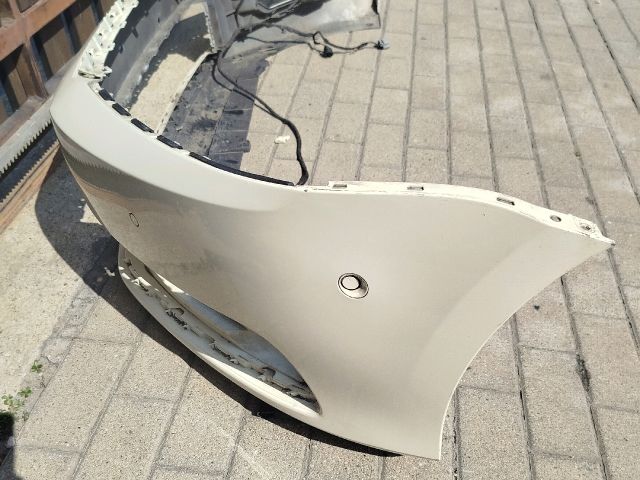 bontott VW PASSAT B7 Első Lökhárító (Üresen)