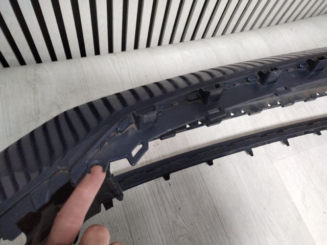 bontott VW PASSAT B7 Első Lökhárító (Üresen)