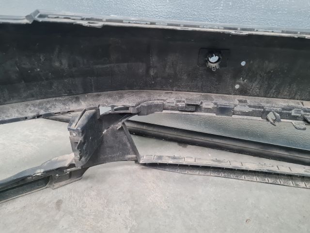 bontott VW PASSAT B7 Első Lökhárító (Üresen)