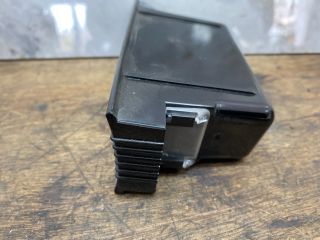 bontott VW PASSAT B7 Első Tároló Rekesz