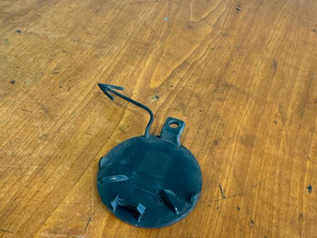 bontott VW PASSAT B7 Első Vonószem Burkolat