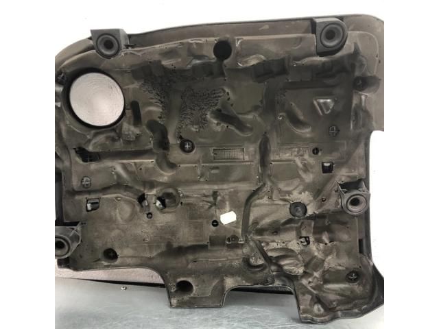 bontott VW PASSAT B7 Felső Hűtőburkolat