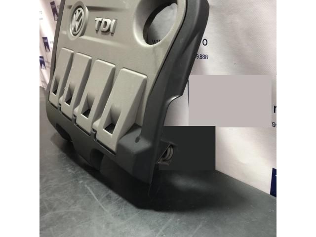 bontott VW PASSAT B7 Felső Hűtőburkolat