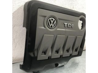 bontott VW PASSAT B7 Felső Hűtőburkolat