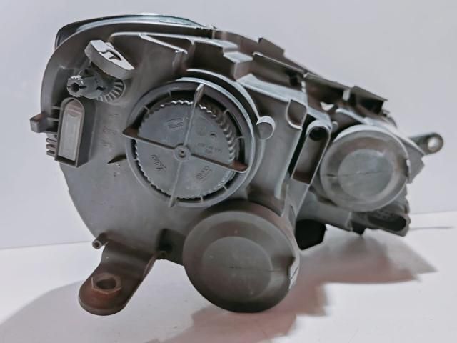 bontott VW PASSAT B7 Fényszóró (Pozíciófüggetlen)