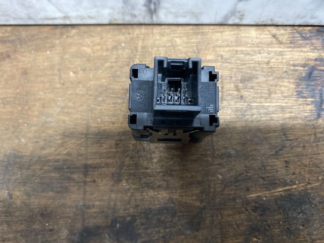 bontott VW PASSAT B7 Fényszórómagasság Állító Kapcsoló