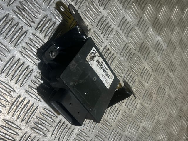 bontott VW PASSAT B7 Feszültségszabályzó