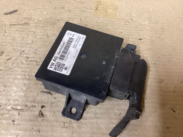 bontott VW PASSAT B7 Feszültségszabályzó