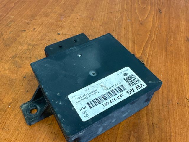 bontott VW PASSAT B7 Feszültségszabályzó