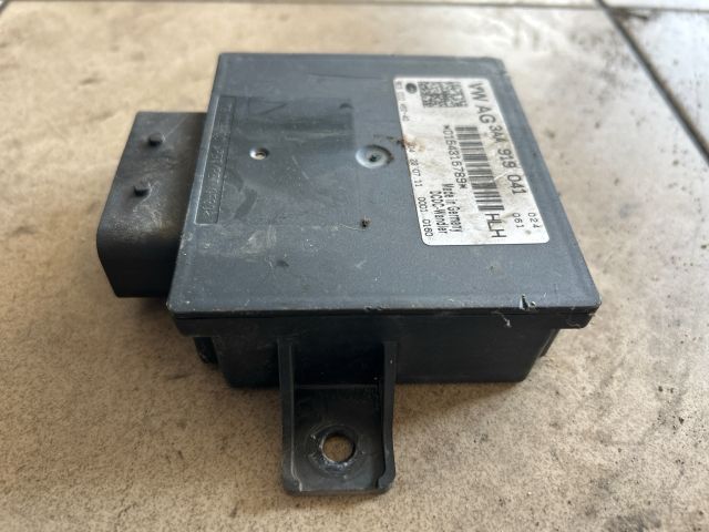 bontott VW PASSAT B7 Feszültségszabályzó