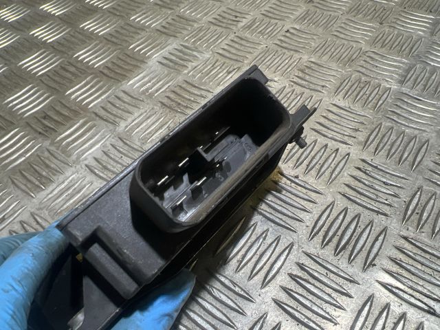 bontott VW PASSAT B7 Feszültségszabályzó