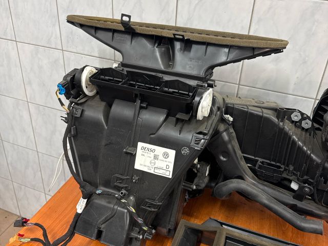 bontott VW PASSAT B7 Fűtés Box