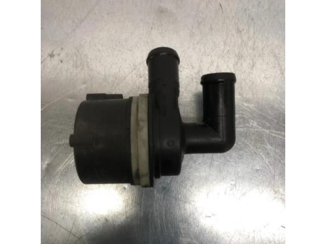 bontott VW PASSAT B7 Fűtéscsap