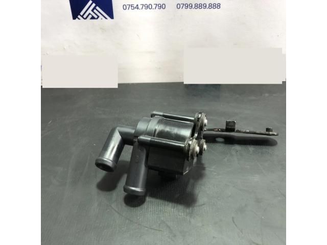 bontott VW PASSAT B7 Fűtéscsap