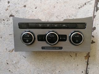 bontott VW PASSAT B7 Fűtéskapcsoló (digit klímás)