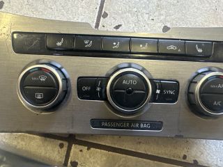 bontott VW PASSAT B7 Fűtéskapcsoló (digit klímás)