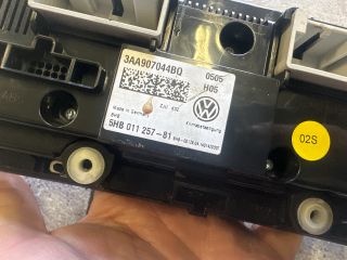 bontott VW PASSAT B7 Fűtéskapcsoló (digit klímás)