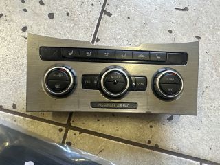 bontott VW PASSAT B7 Fűtéskapcsoló (digit klímás)