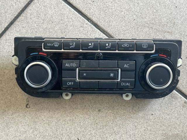 bontott VW PASSAT B7 Fűtéskapcsoló (digit klímás)