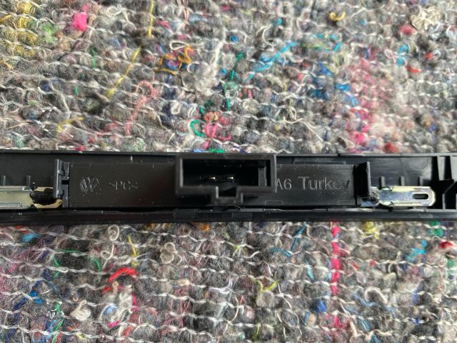 bontott VW PASSAT B7 Fűtéskapcsoló Keret