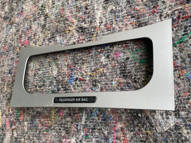 bontott VW PASSAT B7 Fűtéskapcsoló Keret