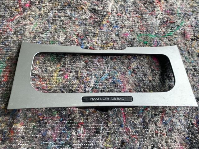 bontott VW PASSAT B7 Fűtéskapcsoló Keret