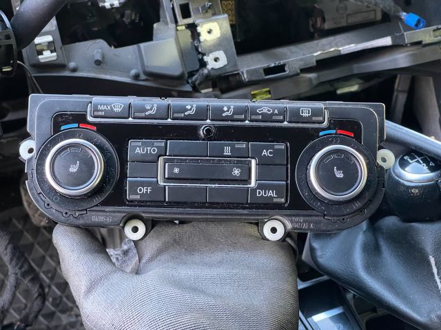 bontott VW PASSAT B7 Fűtéskapcsoló (manuális klímás)