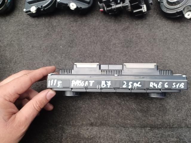 bontott VW PASSAT B7 Fűtéskapcsoló