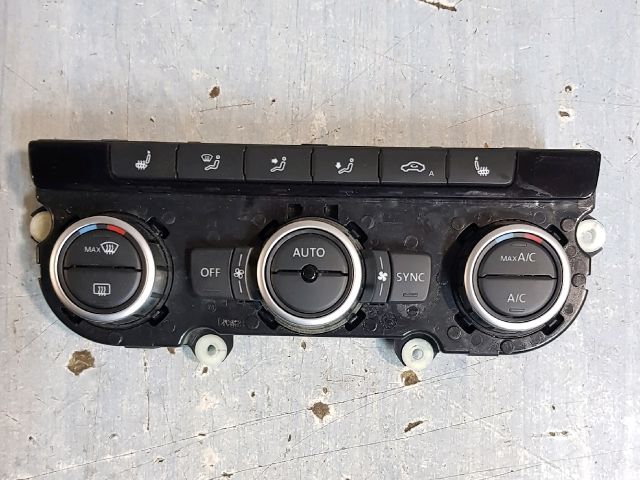 bontott VW PASSAT B7 Fűtéskapcsoló