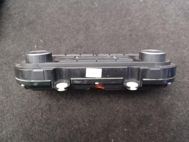 bontott VW PASSAT B7 Fűtéskapcsoló