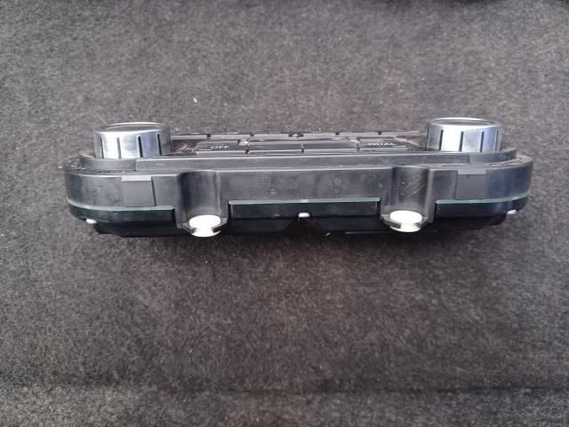 bontott VW PASSAT B7 Fűtéskapcsoló