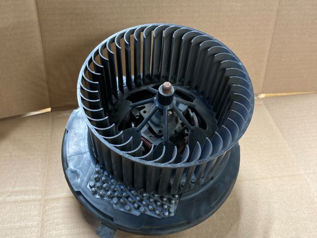 bontott VW PASSAT B7 Fűtőmotor (Klímás)