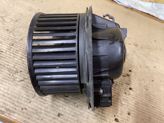 bontott VW PASSAT B7 Fűtőmotor (Klímás)