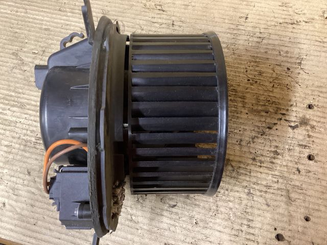 bontott VW PASSAT B7 Fűtőmotor (Klímás)