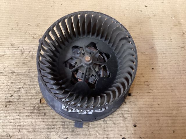 bontott VW PASSAT B7 Fűtőmotor (Klímás)